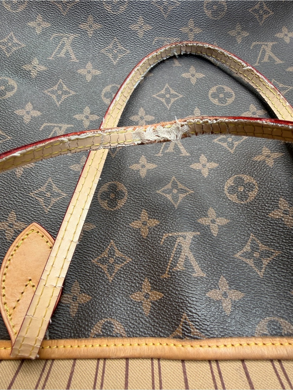 Louis Vuitton Monogram Canvas Tote with Vachetta Trim 
Neverful GM size - Picture 13 of 16